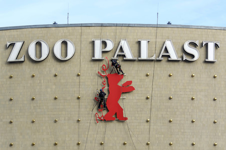 Berlinale Logo an Zoo Palast in Berlin