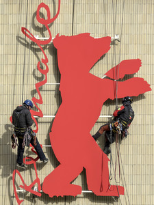 Berlinale Logo an Zoo Palast in Berlin