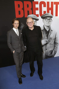 Photocall 'Brecht' in Hamburg