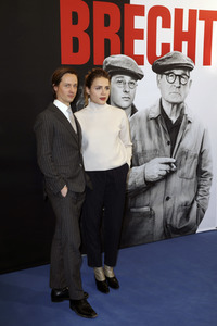 Photocall 'Brecht' in Hamburg