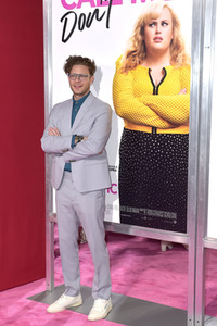 Filmpremiere 'Isn't It Romantic' in Los Angeles