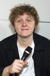 Pressetermin mit Lewis Capaldi in Berlin