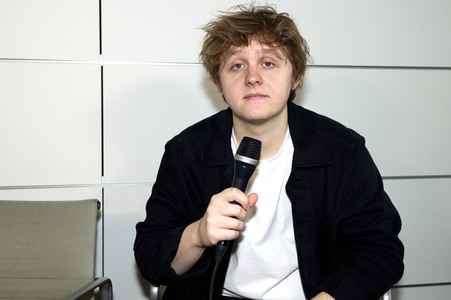 Pressetermin mit Lewis Capaldi in Berlin