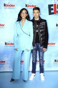 Kinder Frozen Pop-up Store Pre-Opening Event in Hamburg