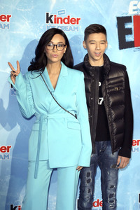 Kinder Frozen Pop-up Store Pre-Opening Event in Hamburg