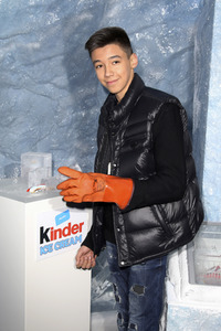Kinder Frozen Pop-up Store Pre-Opening Event in Hamburg