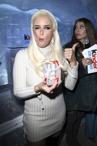 Kinder Frozen Pop-up Store Pre-Opening Event in Hamburg