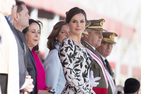 Flaggenzeremonie mit Königin Letizia in Paracuellos de Jarama