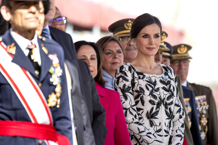 Flaggenzeremonie mit Königin Letizia in Paracuellos de Jarama