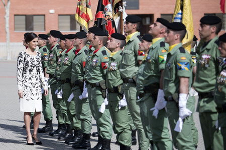 Flaggenzeremonie mit Königin Letizia in Paracuellos de Jarama
