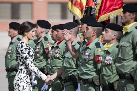 Flaggenzeremonie mit Königin Letizia in Paracuellos de Jarama