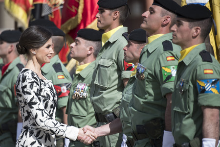 Flaggenzeremonie mit Königin Letizia in Paracuellos de Jarama
