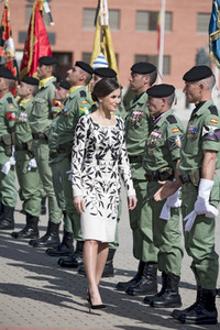 Flaggenzeremonie mit Königin Letizia in Paracuellos de Jarama
