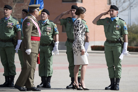 Flaggenzeremonie mit Königin Letizia in Paracuellos de Jarama