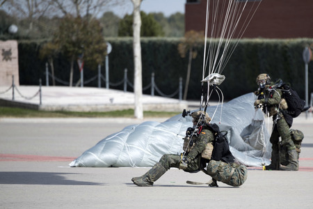 Flaggenzeremonie mit Königin Letizia in Paracuellos de Jarama