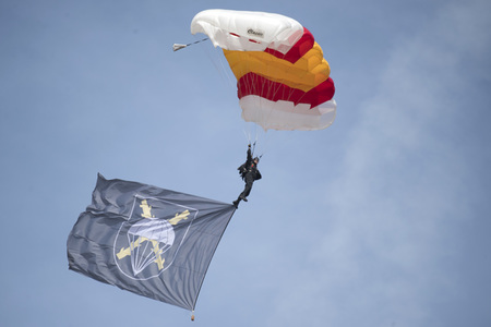 Flaggenzeremonie mit Königin Letizia in Paracuellos de Jarama