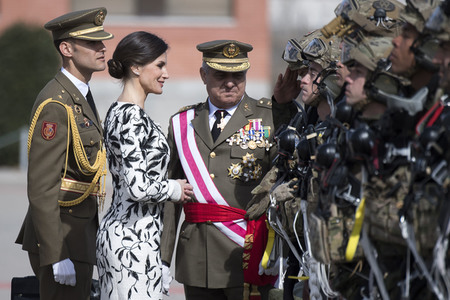 Flaggenzeremonie mit Königin Letizia in Paracuellos de Jarama