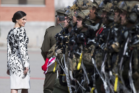Flaggenzeremonie mit Königin Letizia in Paracuellos de Jarama