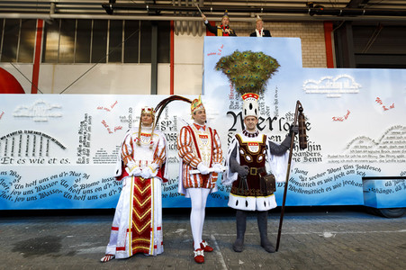 Richtfest für den Rosenmontagszug 2019 in Köln