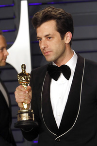 Vanity Fair Oscar Party 2019 in Beverly Hills