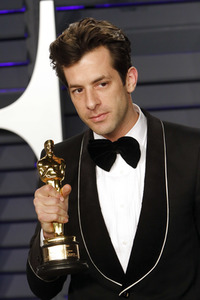 Vanity Fair Oscar Party 2019 in Beverly Hills