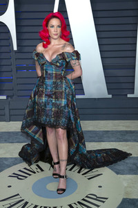 Vanity Fair Oscar Party 2019 in Beverly Hills