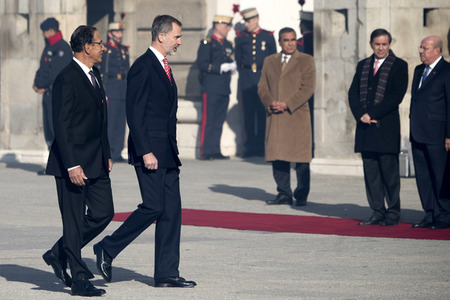 Begrüßungszeremonie für Präsident Vizcarra in Madrid