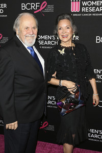 Benefiz-Gala 'The Women's Cancer Research Fund's An Unforgettable Evening' in Beverly Hills