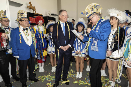 Rosenmontagsparty in der Staatskanzlei Hannover