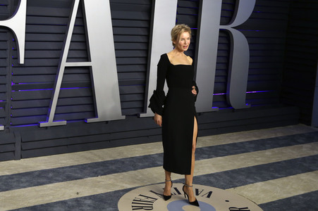 Vanity Fair Oscar Party 2019 in Beverly Hills