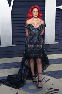 Vanity Fair Oscar Party 2019 in Beverly Hills