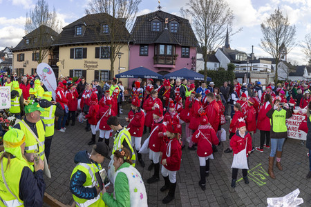 Veilchendienstagszug in Köln