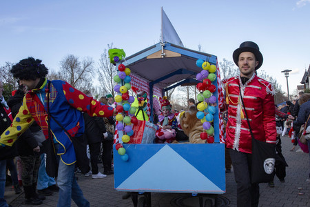 Veilchendienstagszug in Köln