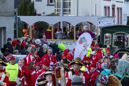 Veilchendienstagszug in Köln