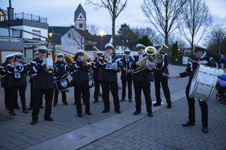 Veilchendienstagszug in Köln