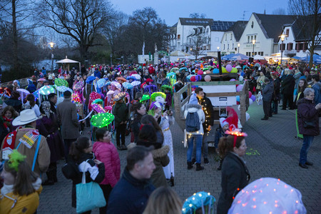 Veilchendienstagszug in Köln