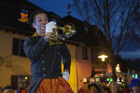 Veilchendienstagszug in Köln