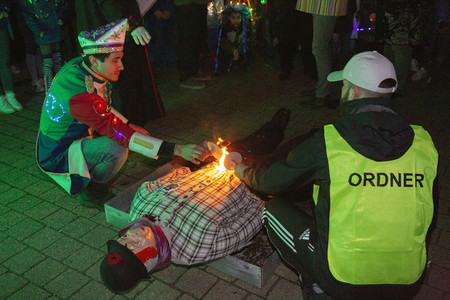 Veilchendienstagszug in Köln
