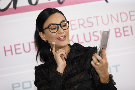 Buchsignierstunde mit Verona Pooth in Köln