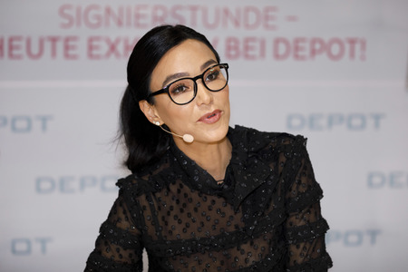 Buchsignierstunde mit Verona Pooth in Köln