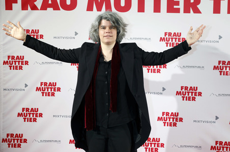 Filmpremiere 'Frau Mutter Tier' in München