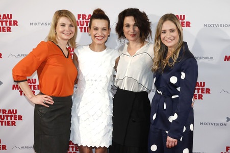 Filmpremiere 'Frau Mutter Tier' in München