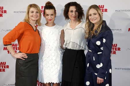 Filmpremiere 'Frau Mutter Tier' in München