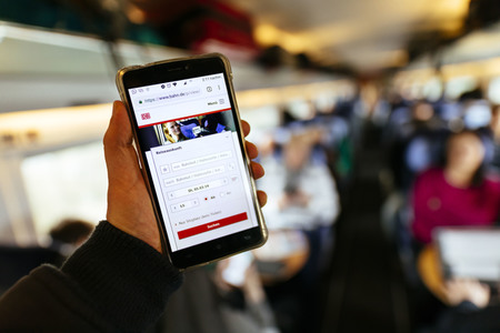 Symbolbild Reiseauskunft