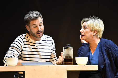 Theaterprobe 'Monsieur Pierre geht online' in Berlin