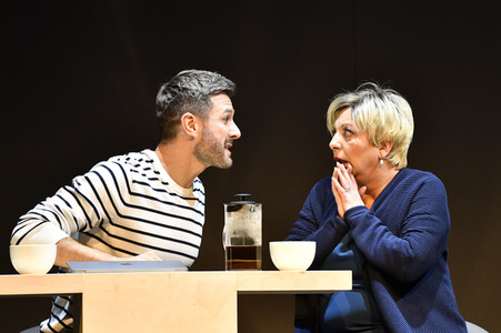 Theaterprobe 'Monsieur Pierre geht online' in Berlin