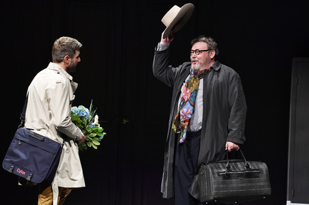 Theaterprobe 'Monsieur Pierre geht online' in Berlin