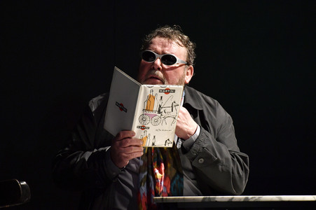 Theaterprobe 'Monsieur Pierre geht online' in Berlin