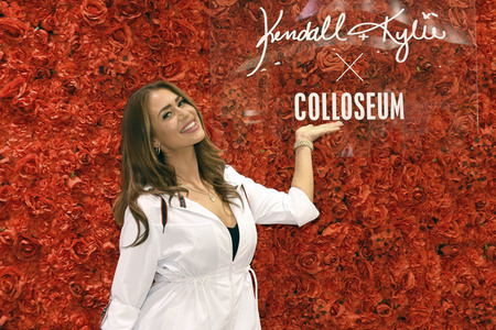 Modepräsentation 'Kendall + Kylie' in Köln