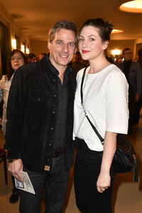 Theaterpremiere 'Monsieur Pierre geht online' in Berlin